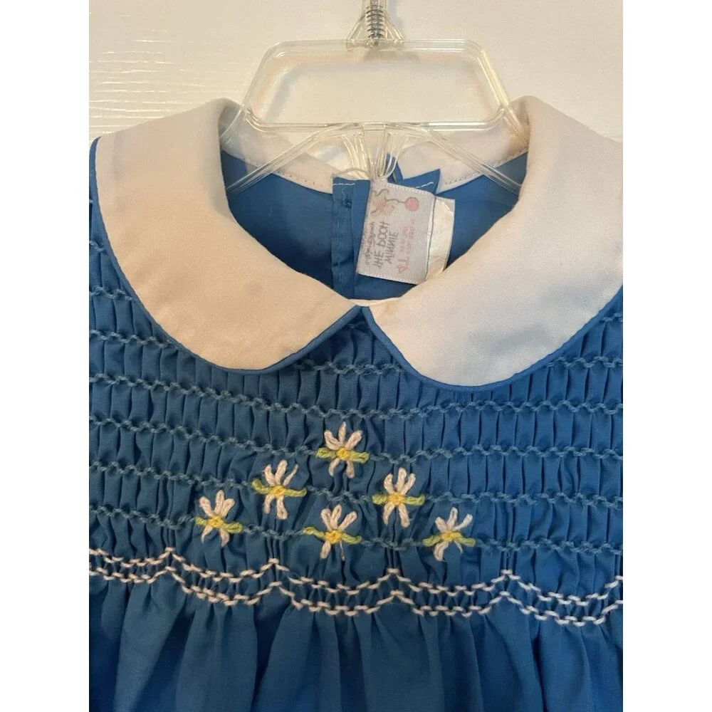 VINTAGE Sears Winnie the‎ Pooh Size 4T Girls Dress Blue Daisy Button Smocked